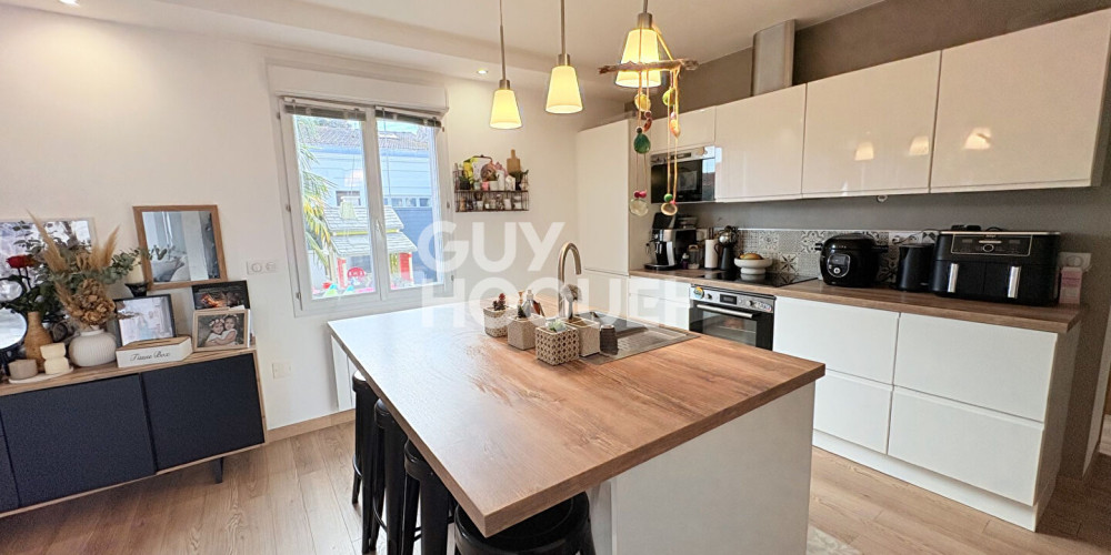 maison à VILLENAVE D ORNON (33140)